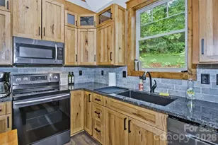 211 Wimbledon Ct, Leicester, NC 28748 - Photo 11