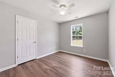 2872 Oasis Lane, Charlotte, NC 28214 - Photo 9