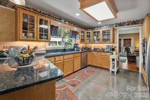 401 Redwood Ct, Lenoir, NC 28645 - Photo 19