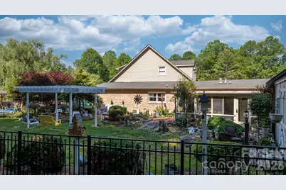 401 Redwood Court, Lenoir, NC 28645 - Photo 9