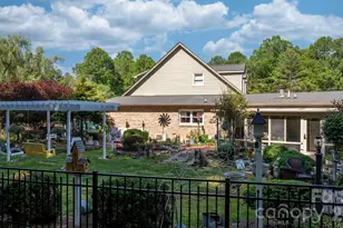 401 Redwood Ct, Lenoir, NC 28645 - Photo 9