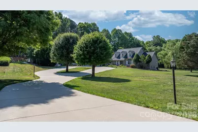 401 Redwood Court, Lenoir, NC 28645 - Photo 3