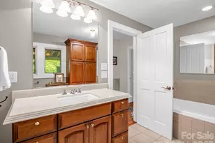 536 Maple St, Brevard, NC 28712 - Photo 27
