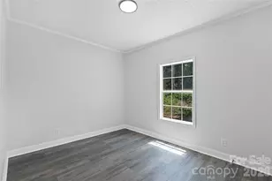 102 E Wilkins St, Dallas, NC 28034 - Photo 13