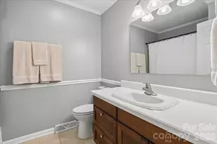 13507 4 Oaks Ln, Matthews, NC 28105 - Photo 17