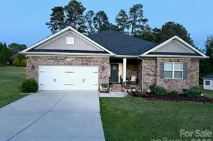 230 Macon Dr, Statesville, NC 28625 - Photo 1