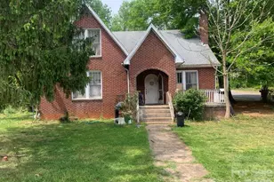 615 E Meeting St, Morganton, NC 28655 - Photo 1