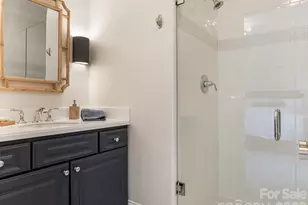 9146 Heydon Hall Cir, Charlotte, NC 28210 - Photo 35