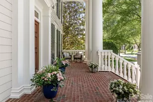 9146 Heydon Hall Cir, Charlotte, NC 28210 - Photo 5