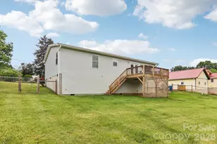 527 Trammell Ave, Canton, NC 28716 - Photo 43