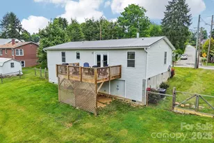 527 Trammell Ave, Canton, NC 28716 - Photo 27