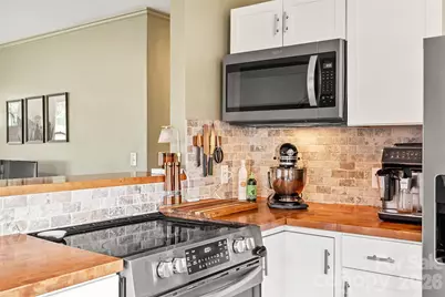 708 Prince Drive, Hendersonville, NC 28791 - Photo 5