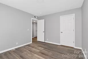 2610 Park Rd, Charlotte, NC 28209 - Photo 9
