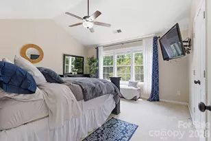 4219 Beauvista Dr, Charlotte, NC 28269 - Photo 19