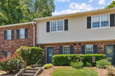 2921 Heathstead Place, Charlotte, NC 28210 - Photo 3