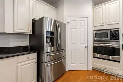 17808 Durrango Court, Charlotte, NC 28278 - Photo 13