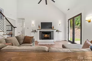 158 Trellem Trl, Hendersonville, NC 28739 - Photo 15