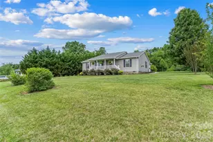1498 Salem Rd, Morganton, NC 28655 - Photo 3