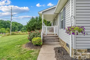 1498 Salem Rd, Morganton, NC 28655 - Photo 5