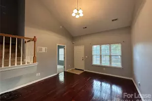11142 Derryrush Dr, Charlotte, NC 28213 - Photo 3