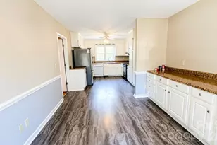7218 Quail Ridge Dr, Charlotte, NC 28226 - Photo 11