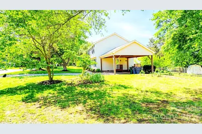 7218 Quail Ridge Drive, Charlotte, NC 28226 - Photo 3