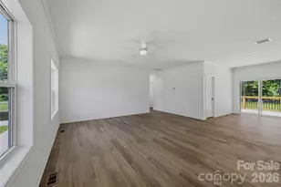 109 Sarah Ave, Newton, NC 28658 - Photo 7