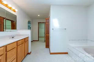 29 Hillcreek Dr, Asheville, NC 28804 - Photo 25