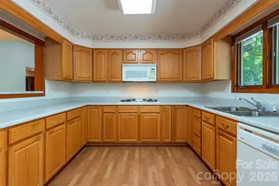 29 Hillcreek Drive, Asheville, NC 28804 - Photo 3