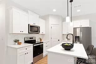 2920 Capitol Dr, Charlotte, NC 28208 - Photo 7