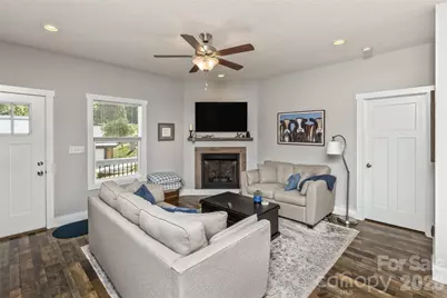 206 Linsonwood Road, Waynesville, NC 28786 - Photo 3