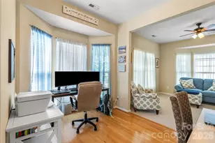 11737 Fiddlers Roof Ln, Charlotte, NC 28277 - Photo 3