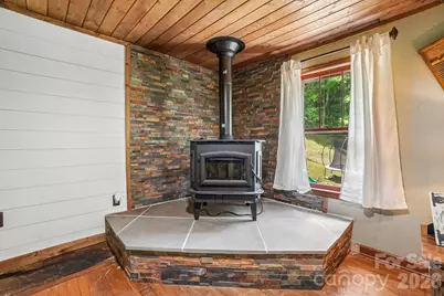 302 Battle Creek Drive, Green Mountain, NC 28740 - Photo 11