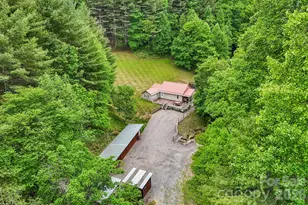302 Battle Creek Dr, Green Mountain, NC 28740 - Photo 39