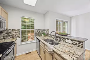 8117 Circle Tree Ln, Charlotte, NC 28277 - Photo 13
