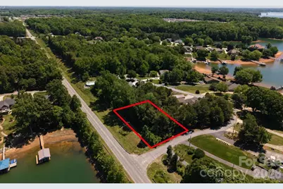 4244 Harbor Lane, Sherrills Ford, NC 28673 - Photo 3