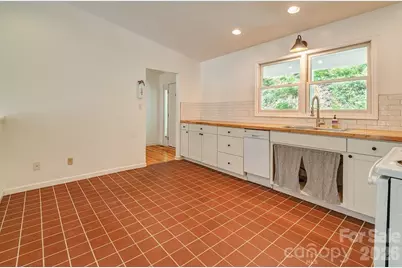 146 Churchill Downs Drive, Fairview, NC 28730 - Photo 11