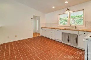 146 Churchill Downs Dr, Fairview, NC 28730 - Photo 11