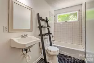 146 Churchill Downs Dr, Fairview, NC 28730 - Photo 17