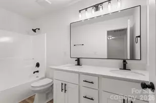8723 Buttonwood Ct, Charlotte, NC 28215 - Photo 25
