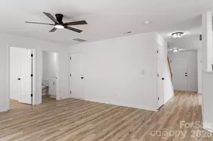 8723 Buttonwood Ct, Charlotte, NC 28215 - Photo 15