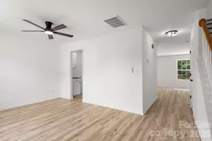 8723 Buttonwood Ct, Charlotte, NC 28215 - Photo 3