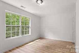 8723 Buttonwood Ct, Charlotte, NC 28215 - Photo 29