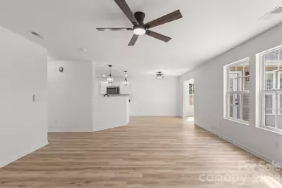 8723 Buttonwood Court, Charlotte, NC 28215 - Photo 17