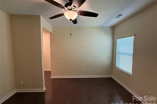 11838 Red Leaf Dr, Charlotte, NC 28215 - Photo 15