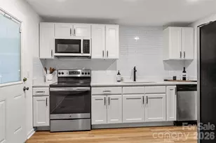 8424 Othello Pl, Charlotte, NC 28227 - Photo 7