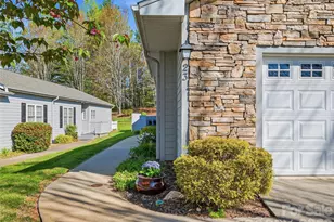 23 Holiday Dr, Arden, NC 28704 - Photo 3