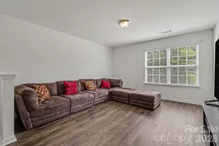 2428 Alex Ryan Dr, Charlotte, NC 28216 - Photo 17
