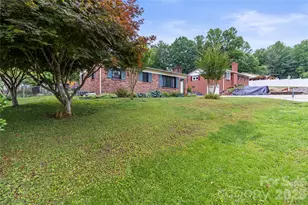325 Swanson Dr SW, Lenoir, NC 28645 - Photo 3