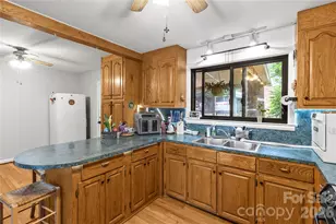 325 Swanson Dr SW, Lenoir, NC 28645 - Photo 11